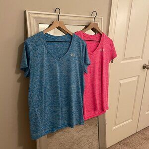 Under Armour Set of Two Women's Twisted Tech V Neck Shirt Size L